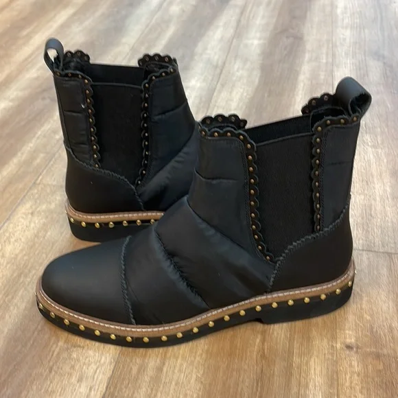 New Women’s Free People Atlas Puffer Chelsea Boots!!🔥🔥🔥